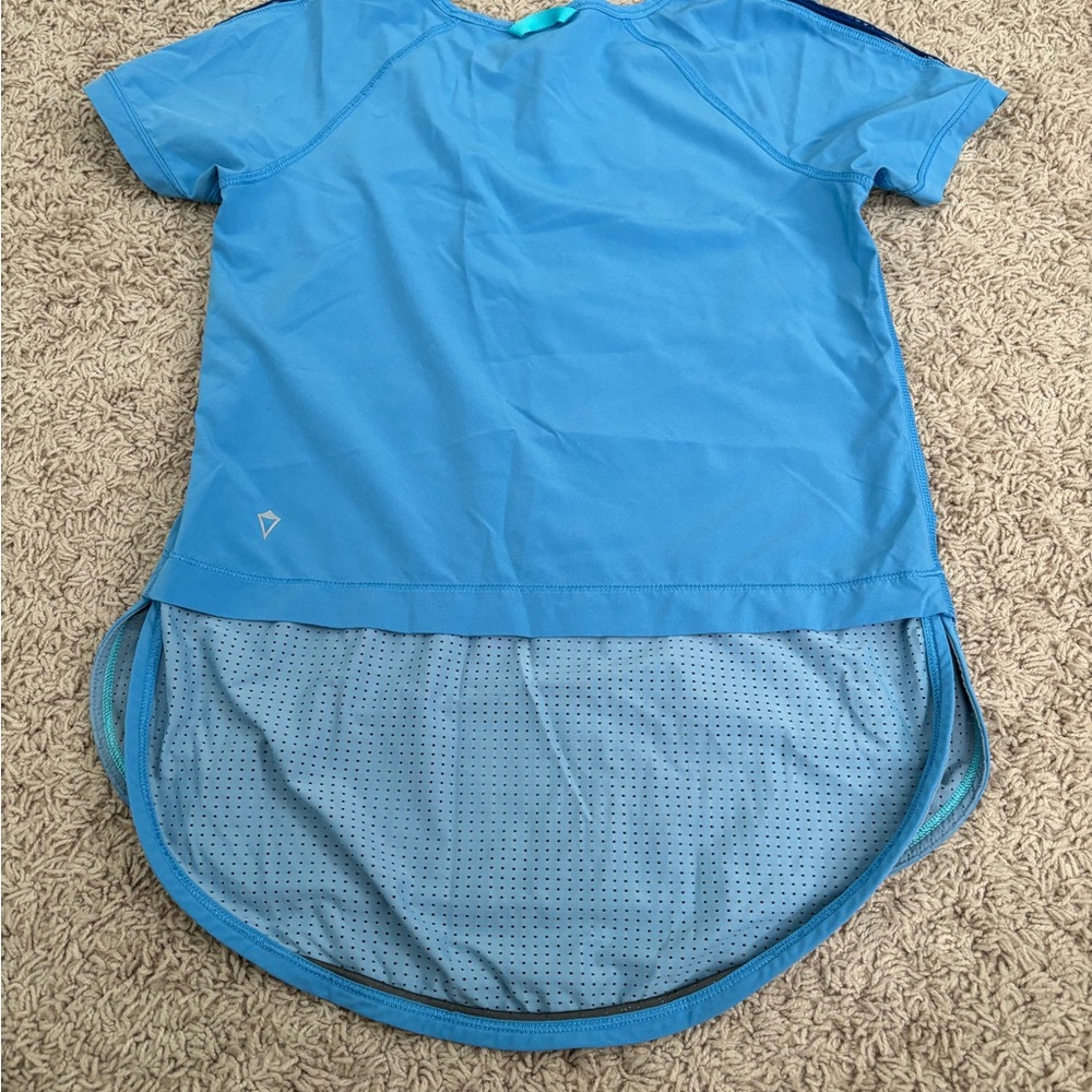Ivivva kids shirt blue 12 or 0 in lululemon - Picture 4 of 4